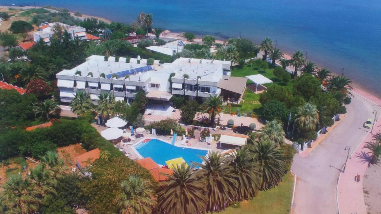Batis Hotel Livanátai Екстериор снимка