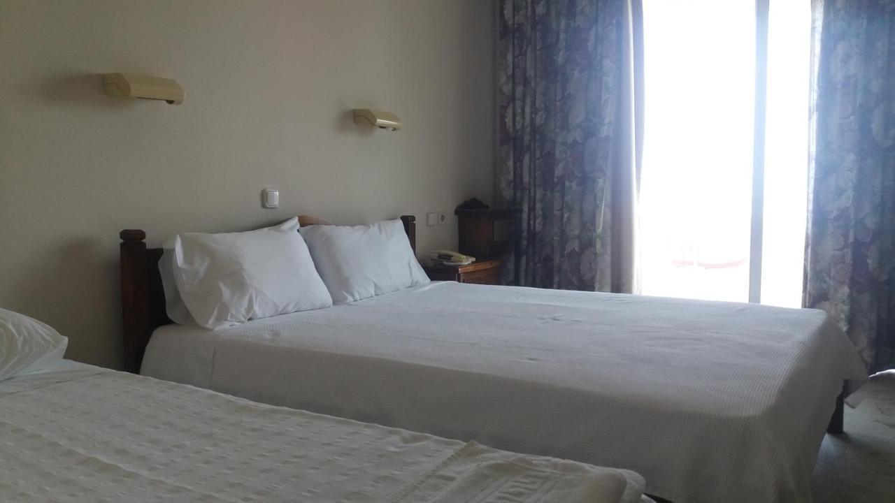 Batis Hotel Livanátai Екстериор снимка