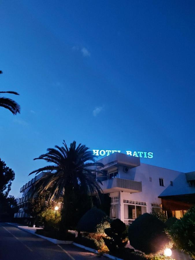 Batis Hotel Livanátai Екстериор снимка